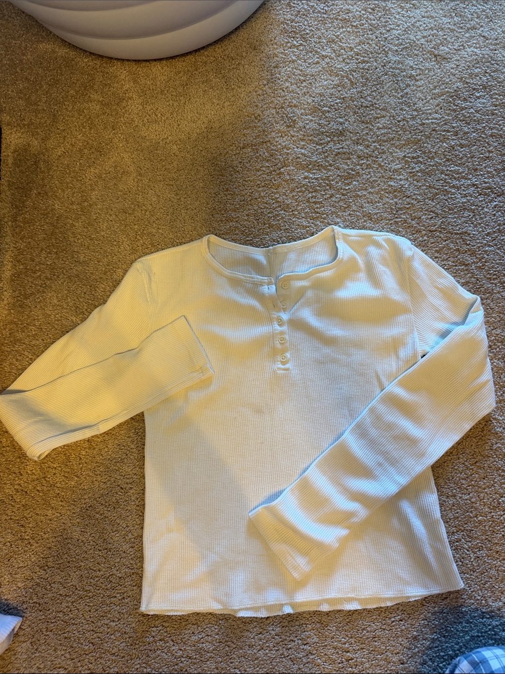 Long-Sleeve Ribbed Henley Top - White